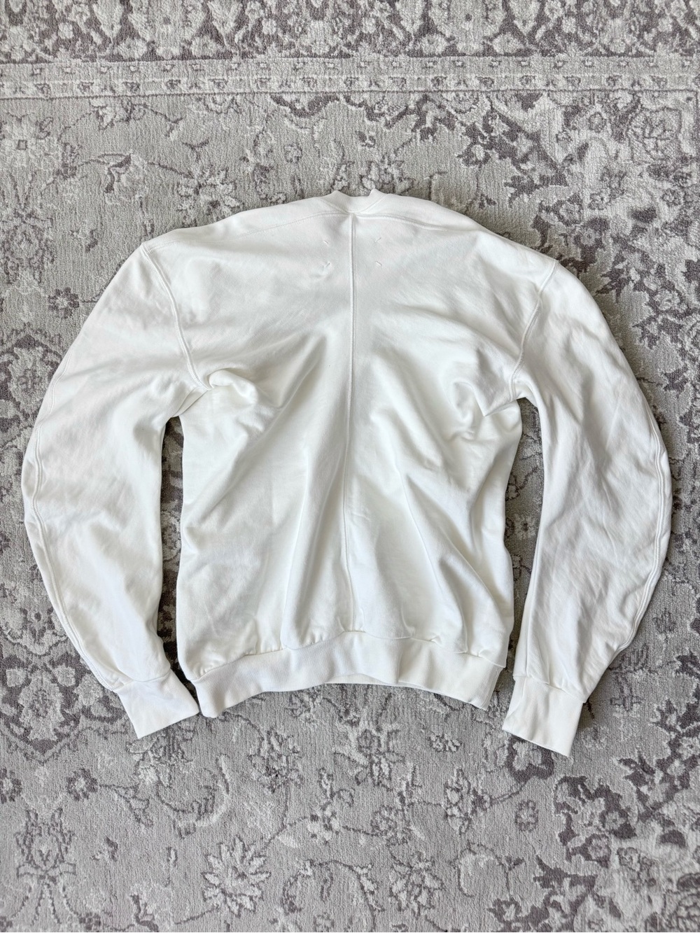 Maison Margiela Women’s Runway Collection Oversized White Curved Seam Sweatshirt - Picture 4 of 13